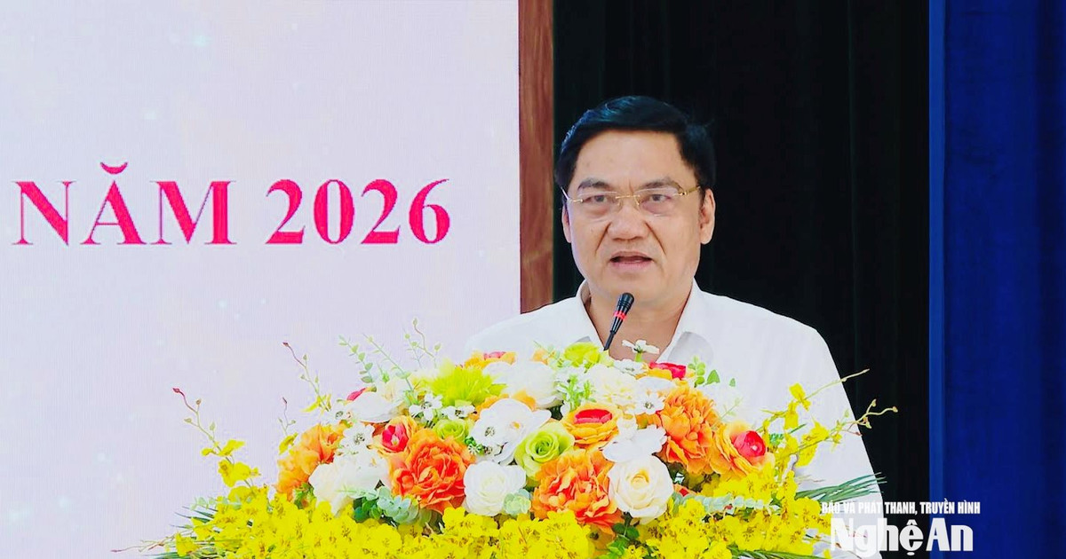 Phó Bí thư Thường trực Tỉnh ủy Hoàng Nghĩa Hiếu tiếp xúc cử tri xã Yên Trung