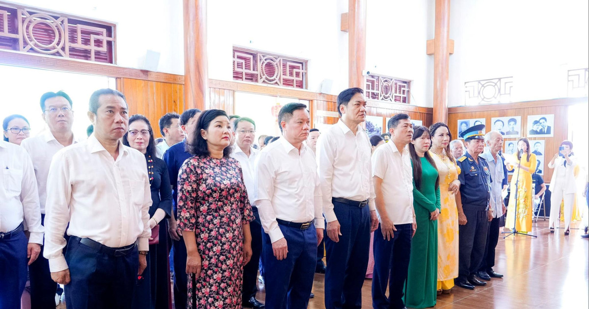 Trang trọng lễ giỗ lần thứ 85 đồng chí Nguyễn Thị Minh Khai