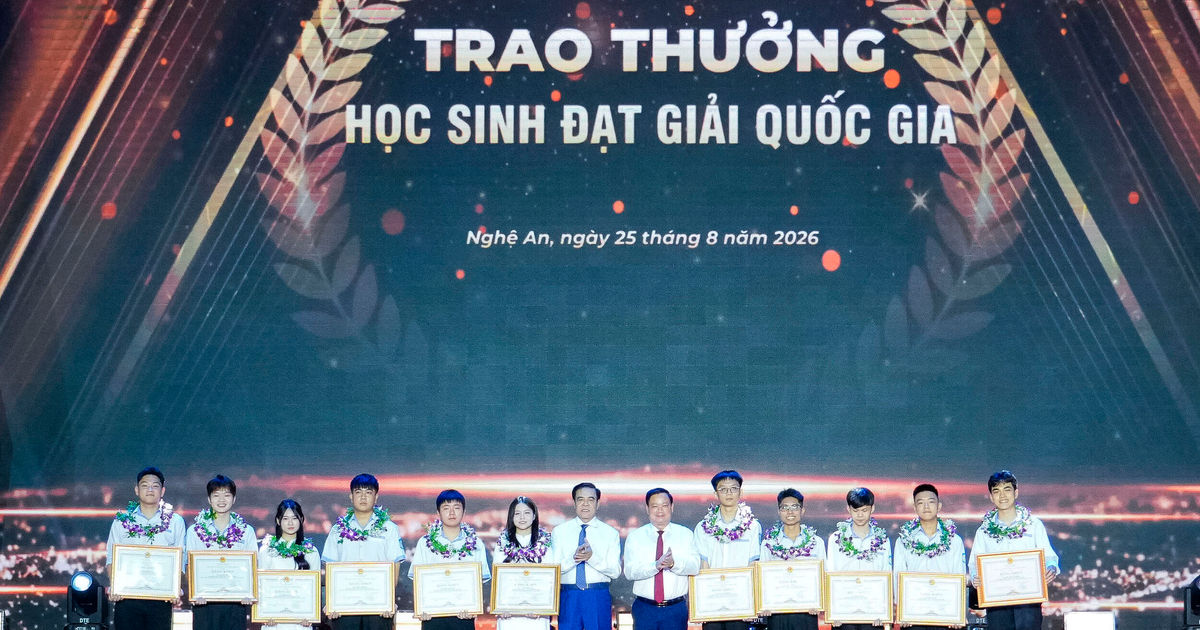 Nghệ An tuyên dương 162 học sinh đạt giải quốc tế, quốc gia và đạt điểm cao tại Kỳ thi tốt nghiệp THPT năm 2026