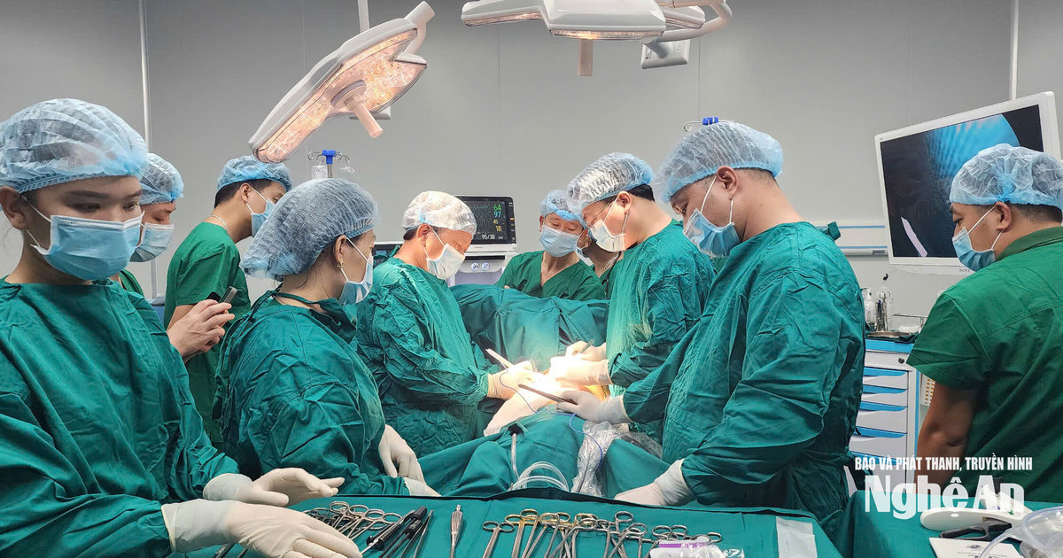 Bệnh viện Phổi Trung ương chuyển giao kỹ thuật Ngoại lồng ngực cho Bệnh viện Phổi Nghệ An