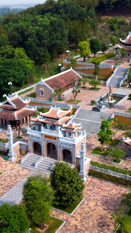 Đền Chung Sơn - Nơi thờ tự gia tiên Chủ tịch Hồ Chí Minh