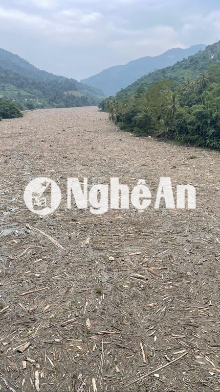 Ám ảnh rác ở thượng nguồn Nậm Nơn