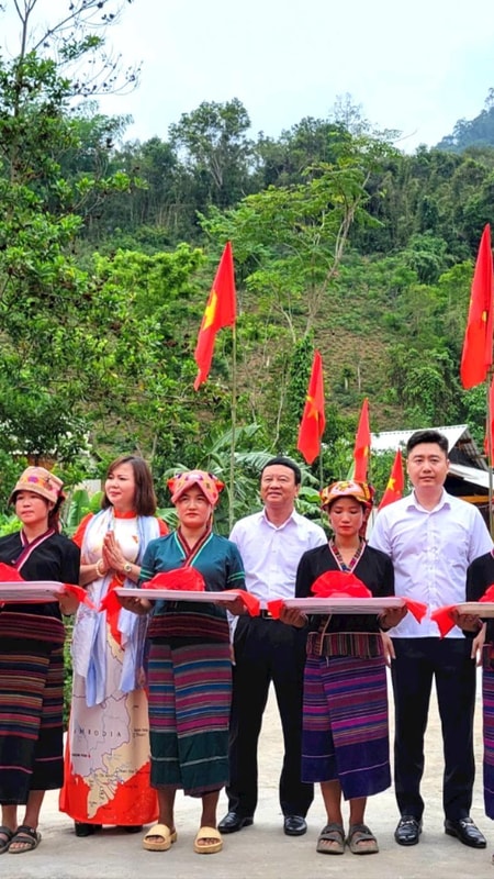 Yên dân, ấm bản nơi biên giới