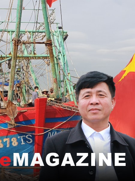 Ngọn cờ, cột mốc giữa trùng khơi