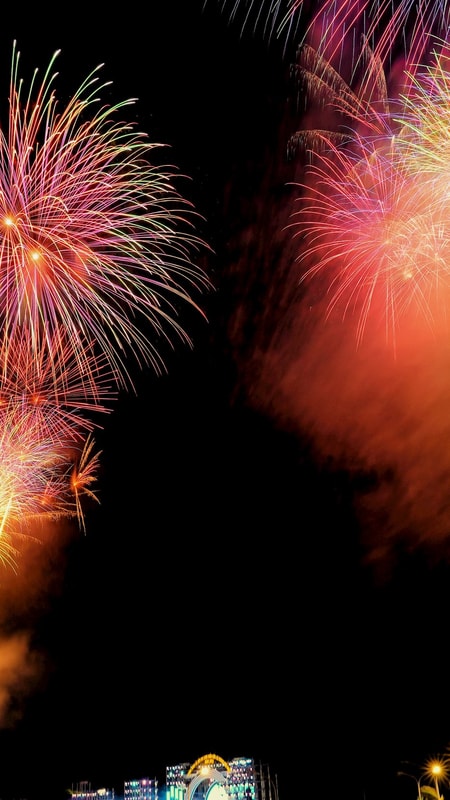 Rực rỡ pháo hoa khai trương du lịch biển Cửa Lò