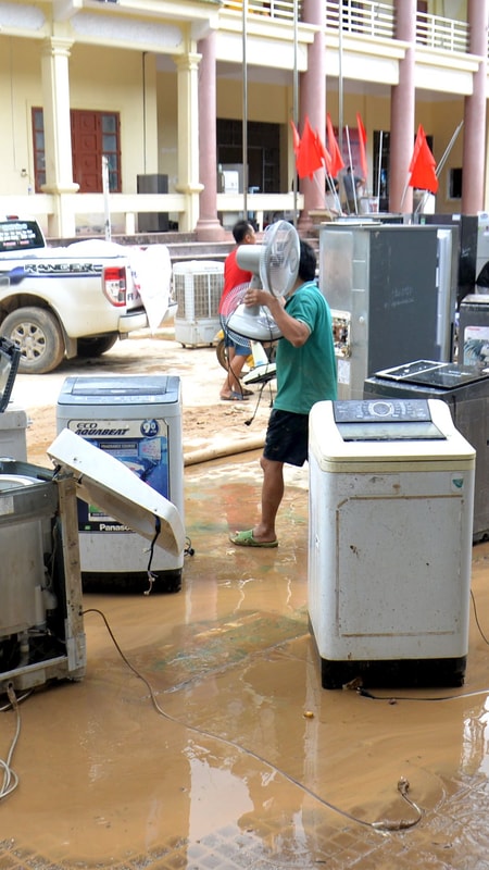 Tương Dương sau lũ: Hơn 900 nồi cơm, quạt máy, tủ lạnh hỏng được người dân mang đến điểm sửa chữa miễn phí