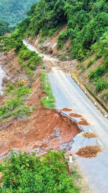 Hơn 100 điểm sạt lở tại xã Mường Típ (Nghệ An) sau bão số 3, cản trở phương tiện vào dọn dẹp bản Ta Đo