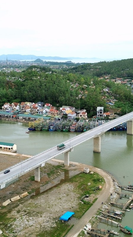 Chiêm ngưỡng những cây cầu làm nên sắc vóc tuyến ven biển Nghệ An