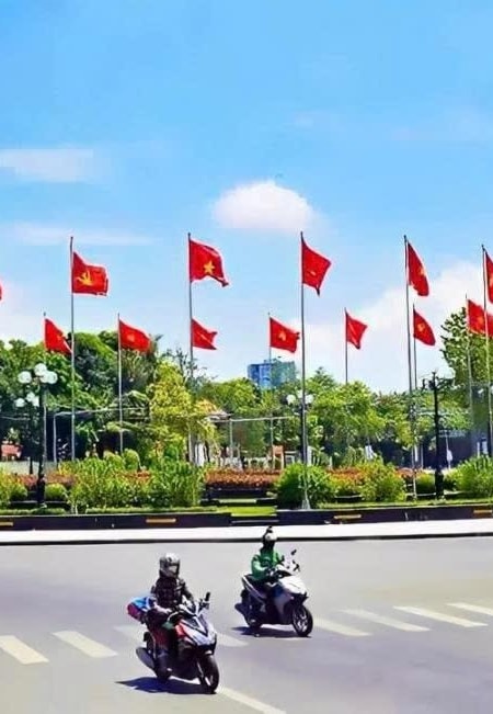 Sắc cờ lan tỏa niềm tự hào dân tộc