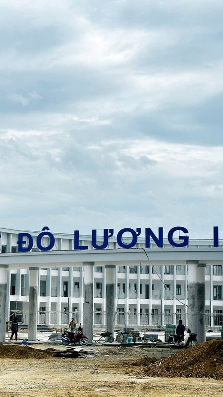 Các trường học ở Nghệ An "thay áo mới" đón chào năm học 2026 - 2027