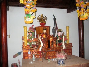 Đền Cửa Rào nơi ngã ba sông