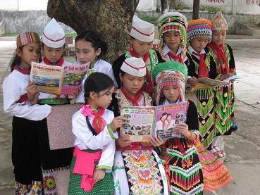 Góp phần bảo tồn, phát huy tiếng nói, chữ viết các dân tộc