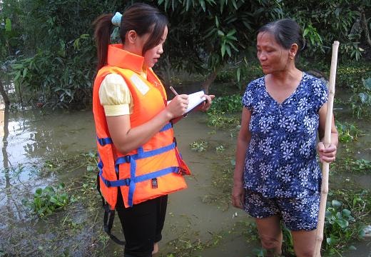 Viết trên đỉnh lũ miền Trung