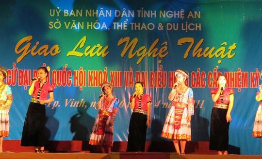 Giao lưu nghệ thuật chào mừng Bầu cử Quốc hội và HĐND các cấp