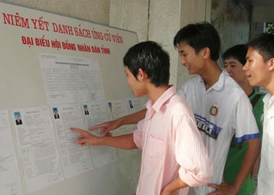 Sinh viên với ngày hội non sông