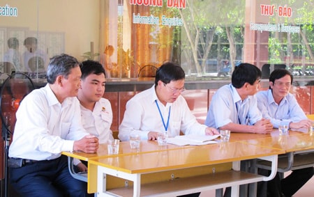 Xét đặc cách thí sinh khuyết tật Lê Đình Thành vào đại học