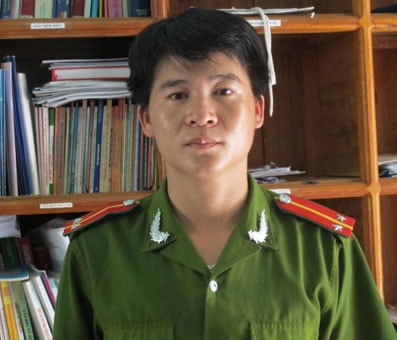 Trung úy Lô Tú Tài vượt lũ cứu dân