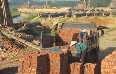 Để làng nghề ngói Cừa phát triển bền vững