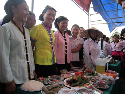 Sắc mới trên quê hương cách mạng