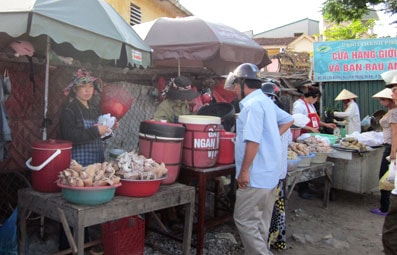 Hiểm họa từ thức ăn đường phố