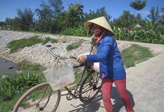 Nhọc nhằn nghề muối: Kỳ III - Đời... rao muối!