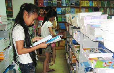 Ngợp giữa “rừng” sách tham khảo