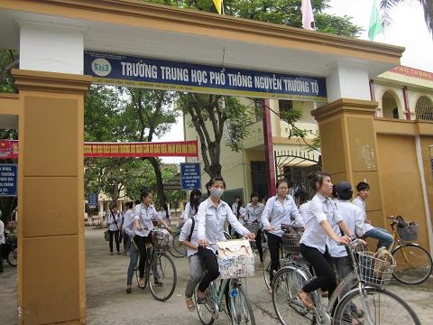 Thông báo chấm dứt hợp đồng lao động các giáo viên ở Trường THPT Nguyễn Trường Tộ có đúng?