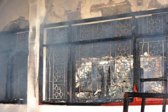 Xẩy ra cháy tại Ngân hàng Nông nghiệp và Phát triển nông thôn huyện Nam Đàn