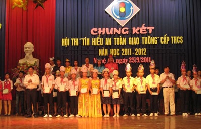 Chung kết Hội thi Học sinh THCS tìm hiểu về An toàn giao thông