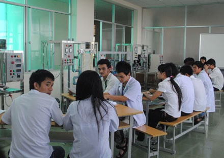 Mỏi mắt chờ thí sinh nguyện vọng 3