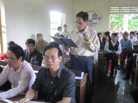 Đại biểu Quốc hội tiếp xúc cử tri xã Xuân Lâm (Nam Đàn) và cử tri vùng Cát Ngạn (Thanh Chương)