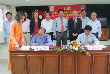 Ký kết hợp đồng tín dụng đầu tư phát triển nhà máy thuỷ điện Hủa Na