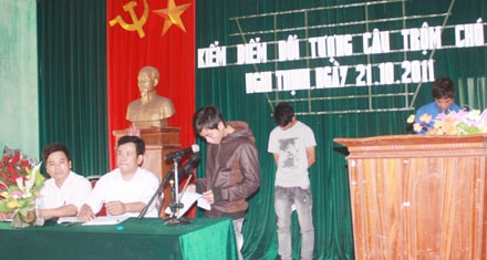 Triệt phá nhóm dùng xe máy câu trộm chó