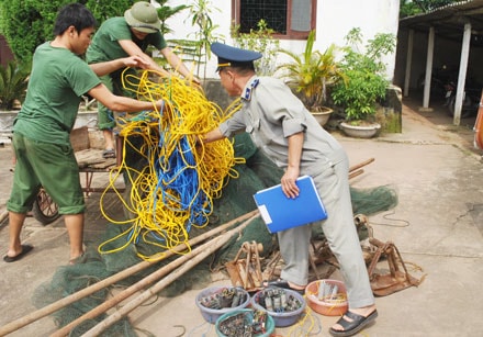 Xử lý 8 phương tiện sử dụng kích điện khai thác hải sản