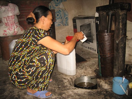 Hưng Xuân: Khôi phục nghề ép dầu lạc