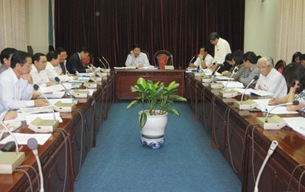 Quốc hội thảo luận tại tổ về Dự án Luật Bảo hiểm tiền gửi và Dự án Luật Tài nguyên nước