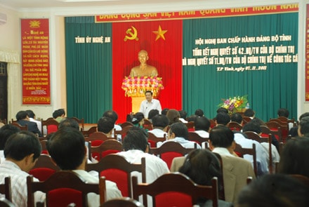 Tổng kết Nghị quyết 42- NQ/TƯ và Nghị quyết 11 NQ/TƯ của Bộ Chính trị  (khóa IX)
