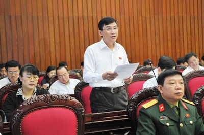 Quốc hội thảo luận về Chương trình xây dựng pháp luật năm 2012: “Nóng” với Luật Biểu tình