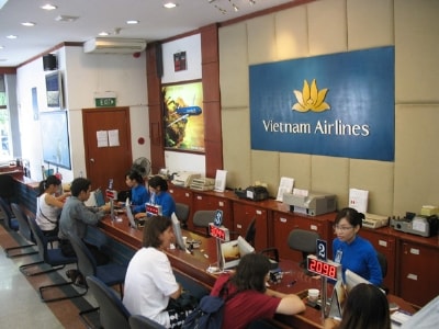 Mua vé máy bay Tết, phải chi thêm tiền