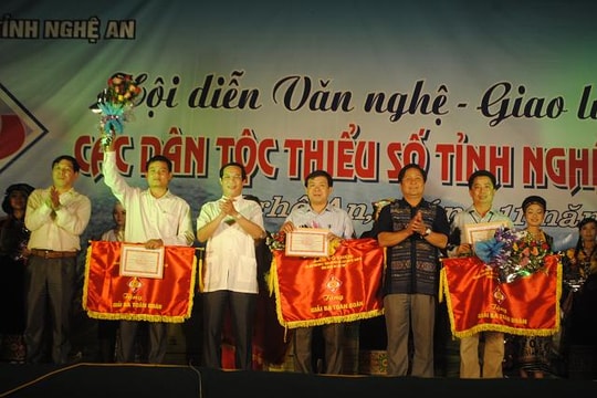 Hương sắc núi rừng