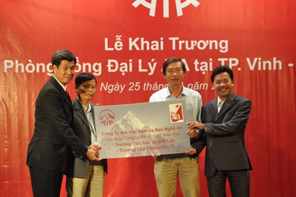 Khai trương Văn phòng Tổng đại lý AIA Việt Nam tại TP. Vinh