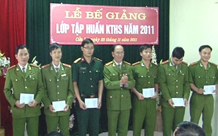 Bế giảng lớp tập huấn Kỹ thuật hình sự