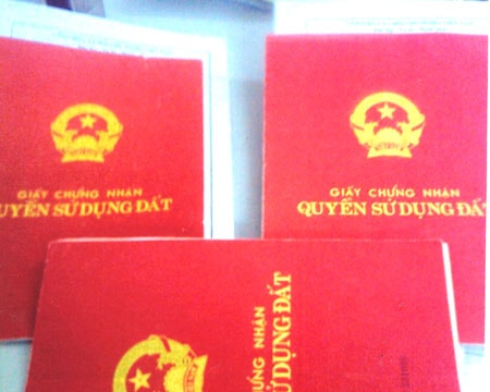 Lỏng lẻo trong quản lý đất đai và cấp bìa đỏ