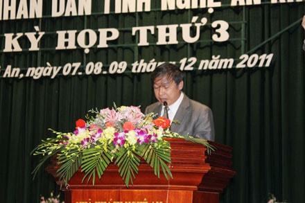 Giám đốc Sở Tài nguyên và Môi trường, Sở Giáo dục và Đào tạo trả lời chất vấn