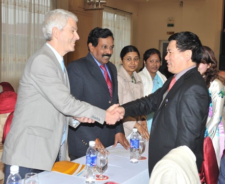 UBND tỉnh Nghệ An gặp mặt các nhà đầu tư và chuyên gia nước ngoài nhân dịp Tết Nguyên đán Nhâm Thìn