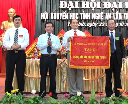 Tạo tiềm lực xây dựng xã hội học tập