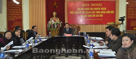 Hội nghị trực tuyến xây dựng dự án Luật Công đoàn (sửa đổi) và Luật Giáo dục đại học