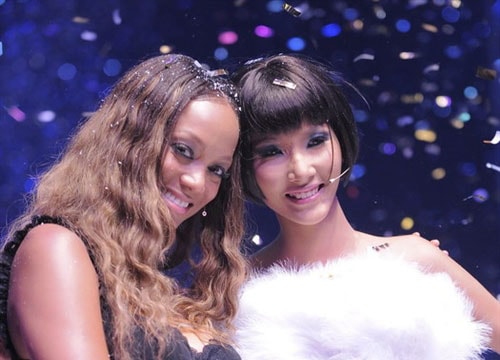 Hoàng Thị Thùy chiến thắng Vietnam’s Next Top Model 2011