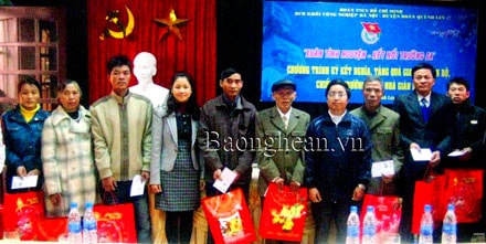 Chương trình "Xuân tình nguyện - Kết nối Trường Sa"