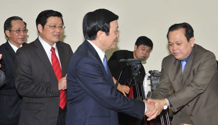 Chủ tịch nước Trương Tấn Sang chúc Tết Đảng bộ, Chính quyền, nhân dân và các LLVT tỉnh Nghệ An